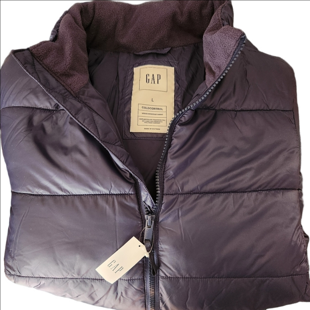 GAP Lightweight Puffer Jacket